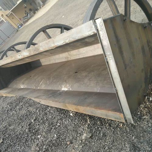 隔离墩钢模具